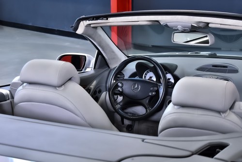 2005 Mercedes-Benz SL55 AMG till salu (bild 81 av 112)