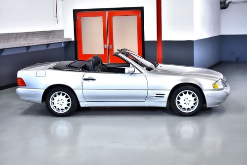 1998 Mercedes-Benz SL500 R129 till salu (bild 4 av 111)