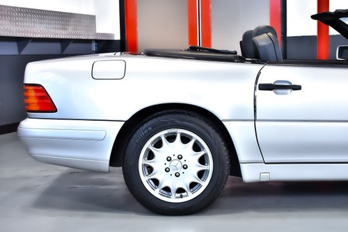 1998 Mercedes-Benz SL500 R129 till salu (bild 35 av 111)