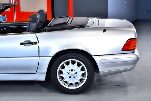 1998 Mercedes-Benz SL500 R129 till salu (bild 37 av 111)