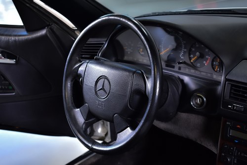 1998 Mercedes-Benz SL500 R129 till salu (bild 63 av 111)