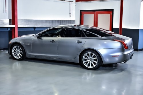 2012 Jaguar XJ Saloon 5,0L V8 zum Verkauf (Bild 24 von 77)
