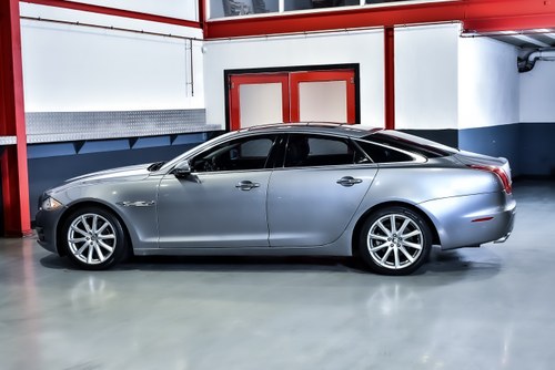 2012 Jaguar XJ Saloon 5,0L V8 zum Verkauf (Bild 25 von 77)