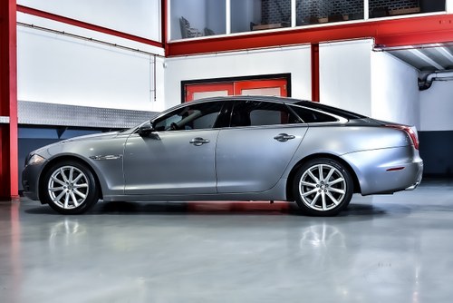 2012 Jaguar XJ Saloon 5,0L V8 zum Verkauf (Bild 26 von 77)