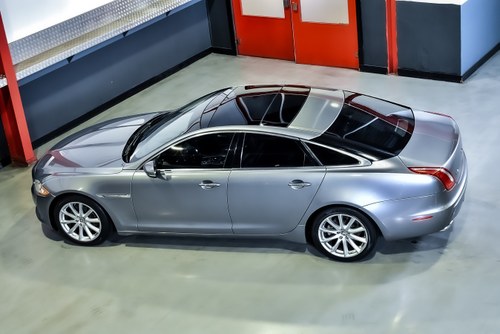 2012 Jaguar XJ Saloon 5,0L V8 zum Verkauf (Bild 28 von 77)