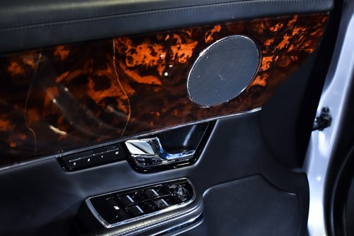 2012 Jaguar XJ Saloon 5,0L V8 zum Verkauf (Bild 29 von 77)