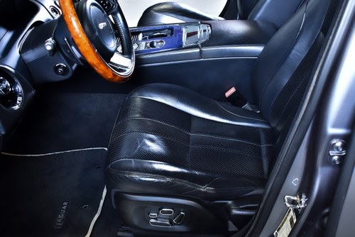 2012 Jaguar XJ Saloon 5,0L V8 zum Verkauf (Bild 32 von 77)