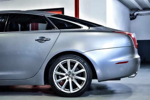 2012 Jaguar XJ Saloon 5,0L V8 zum Verkauf (Bild 66 von 77)
