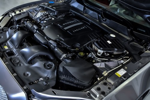 2012 Jaguar XJ Saloon 5,0L V8 zum Verkauf (Bild 74 von 77)