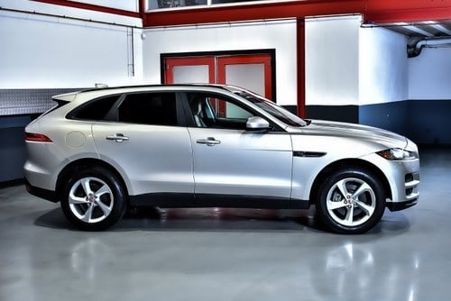 2017 Jaguar F-Pace 35t SUV Premium 3,0L V6 Te koop (foto 8 van 82)
