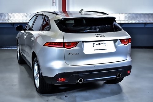 2017 Jaguar F-Pace 35t SUV Premium 3,0L V6 Te koop (foto 14 van 82)