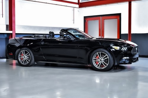 2016 Ford Mustang Ecoboost Convertible 2.3 Te koop (foto 6 van 86)