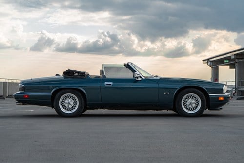 1994 Jaguar XJS 4.0 Convertible till salu (bild 3 av 90)