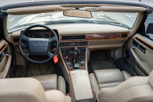 1994 Jaguar XJS 4.0 Convertible till salu (bild 28 av 90)