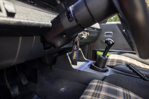 1983 Opel Manta GTE till salu (bild 29 av 87)