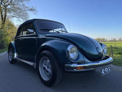 1976 Volkswagen Beetle Karmann Convertible En venta (imagen 35 de 154)