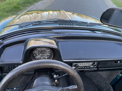 1976 Volkswagen Beetle Karmann Convertible En venta (imagen 76 de 154)