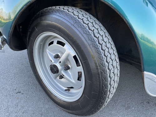 1976 Volkswagen Beetle Karmann Convertible En venta (imagen 97 de 154)