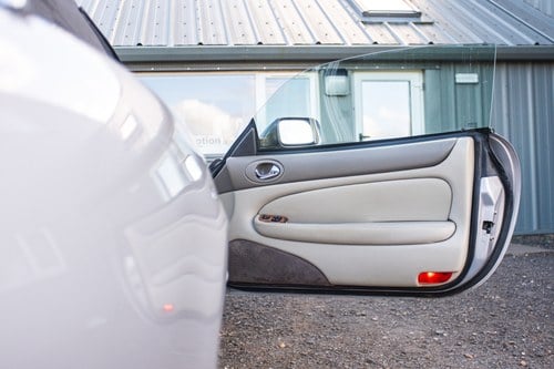 2001 Jaguar XK8 Convertible For Sale (picture 50 of 135)