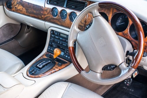 2001 Jaguar XK8 Convertible For Sale (picture 54 of 135)