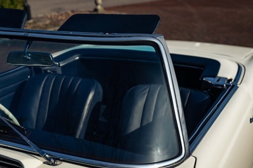 1967 Mercedes-Benz 250 SL Pagoda W113 For Sale (picture 23 of 40)
