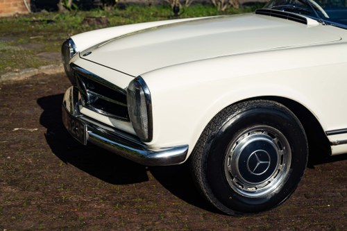 1967 Mercedes-Benz 250 SL Pagoda W113 For Sale (picture 33 of 40)