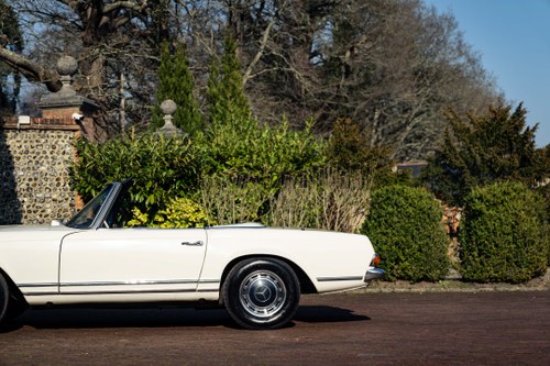 1967 Mercedes-Benz 250 SL Pagoda W113 For Sale (picture 37 of 40)