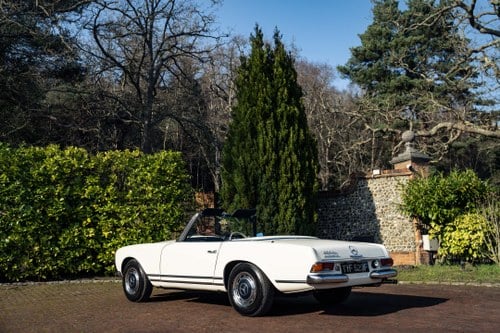 1967 Mercedes-Benz 250 SL Pagoda W113 For Sale (picture 11 of 40)