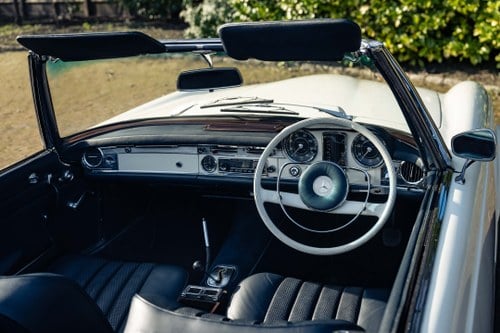 1967 Mercedes-Benz 250 SL Pagoda W113 For Sale (picture 14 of 40)