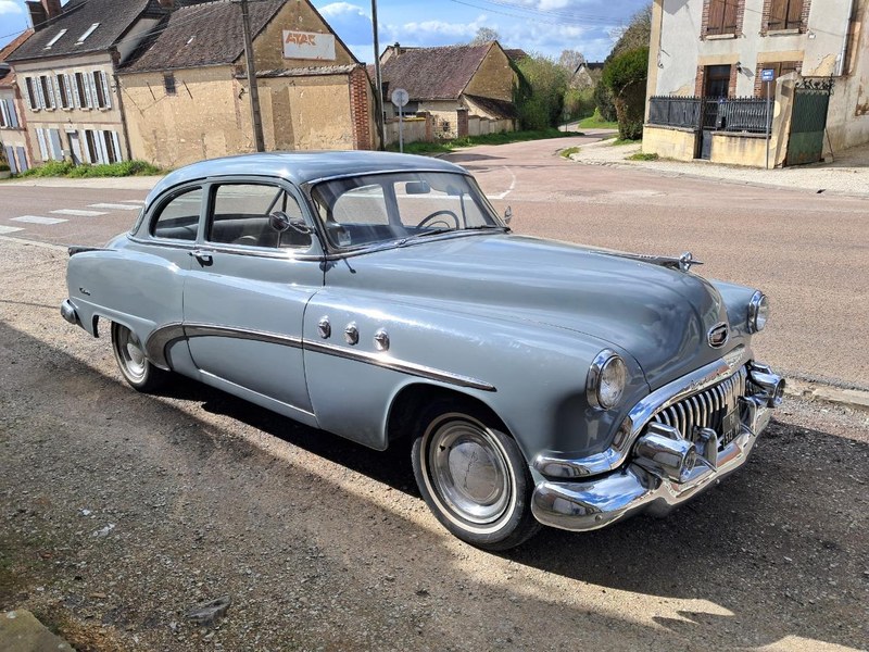 1952 BUICK Coupé 2 portes - 1 1952 BUICK Coupé 2 portes - 1