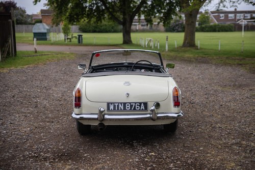 1963 MG B Roadster ‘Pull Handle’ Te koop (foto 11 van 206)