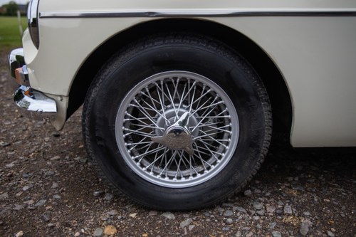 1963 MG B Roadster ‘Pull Handle’ Te koop (foto 36 van 206)