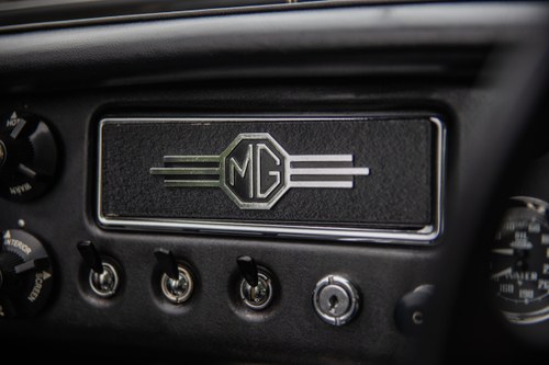 1963 MG B Roadster ‘Pull Handle’ Te koop (foto 56 van 206)