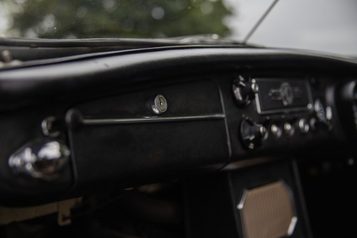 1963 MG B Roadster ‘Pull Handle’ Te koop (foto 63 van 206)