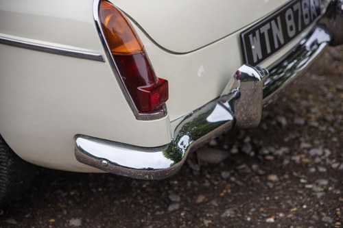1963 MG B Roadster ‘Pull Handle’ Te koop (foto 109 van 206)