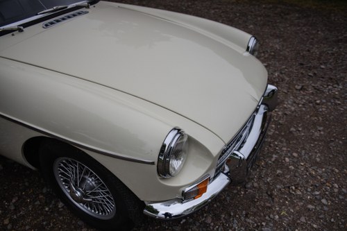 1963 MG B Roadster ‘Pull Handle’ Te koop (foto 146 van 206)