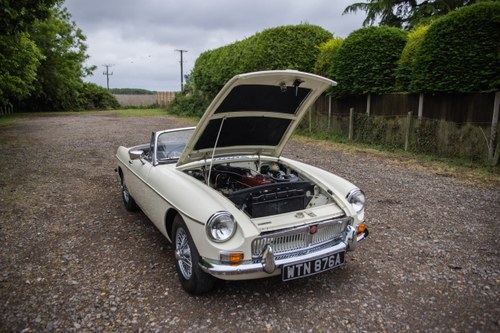 1963 MG B Roadster ‘Pull Handle’ Te koop (foto 150 van 206)