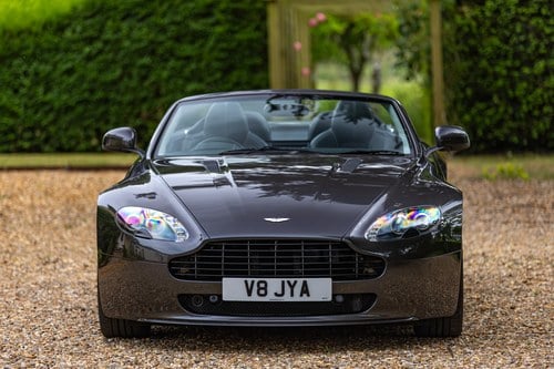 2011 Aston Martin V8 Vantage Roadster N420 à vendre (picture 25 of 191)