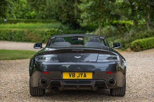 2011 Aston Martin V8 Vantage Roadster N420 à vendre (picture 7 of 191)