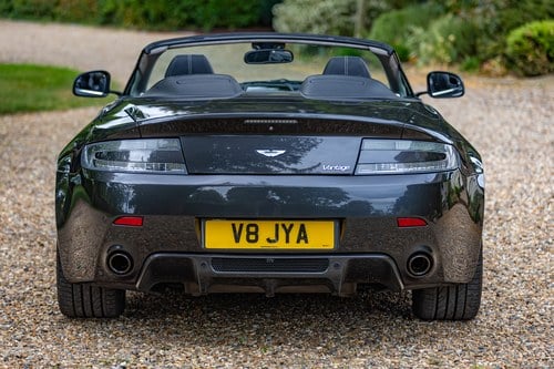 2011 Aston Martin V8 Vantage Roadster N420 à vendre (picture 31 of 191)
