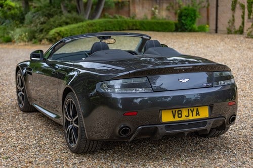 2011 Aston Martin V8 Vantage Roadster N420 à vendre (picture 8 of 191)