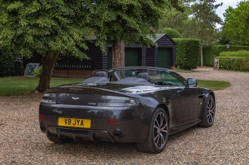 2011 Aston Martin V8 Vantage Roadster N420 à vendre (picture 39 of 191)