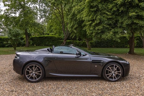 2011 Aston Martin V8 Vantage Roadster N420 à vendre (picture 4 of 191)