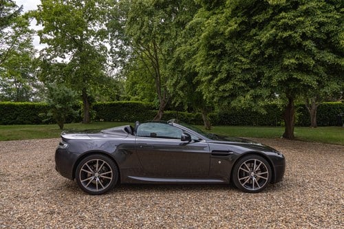 2011 Aston Martin V8 Vantage Roadster N420 à vendre (picture 20 of 191)
