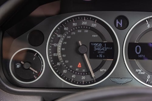 2011 Aston Martin V8 Vantage Roadster N420 à vendre (picture 66 of 191)