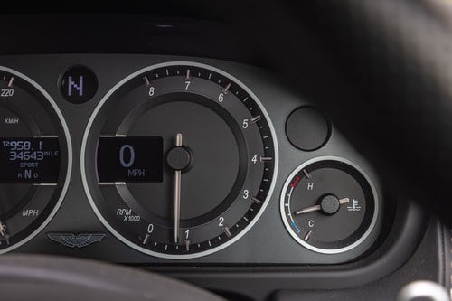 2011 Aston Martin V8 Vantage Roadster N420 à vendre (picture 67 of 191)