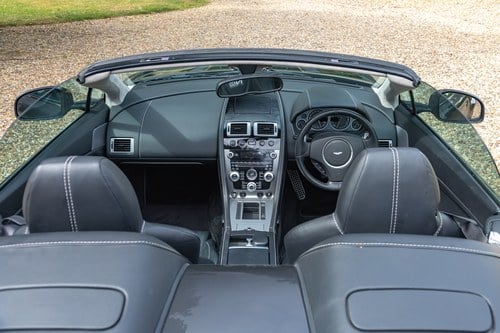 2011 Aston Martin V8 Vantage Roadster N420 à vendre (picture 81 of 191)