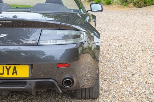 2011 Aston Martin V8 Vantage Roadster N420 à vendre (picture 121 of 191)
