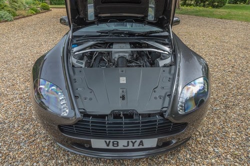 2011 Aston Martin V8 Vantage Roadster N420 à vendre (picture 148 of 191)