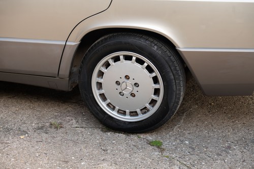 1991 Mercedes-Benz 190E (W201) à venda (imagem 23 de 212)